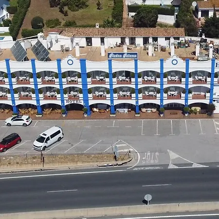 מלון Piedra Paloma אסטפונה