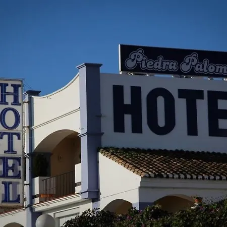 호텔 Piedra Paloma 2*