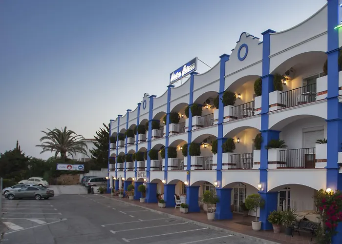 Hotel Piedra Paloma 2*